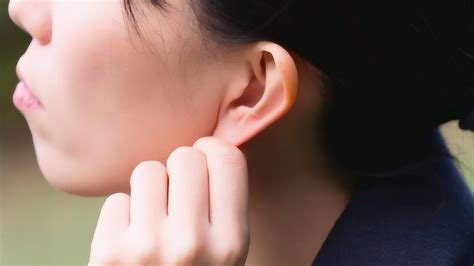 耳朵痒是什么征兆